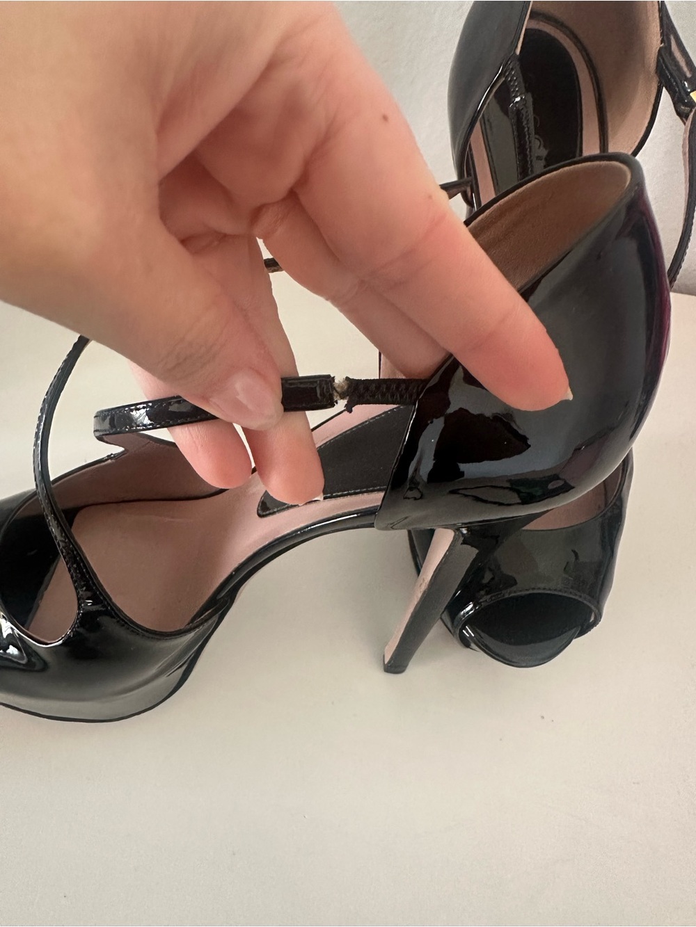 Gucci Black Patent Peep-Toe Platform Heels with Crisscross Strap - Picture 2 of 9